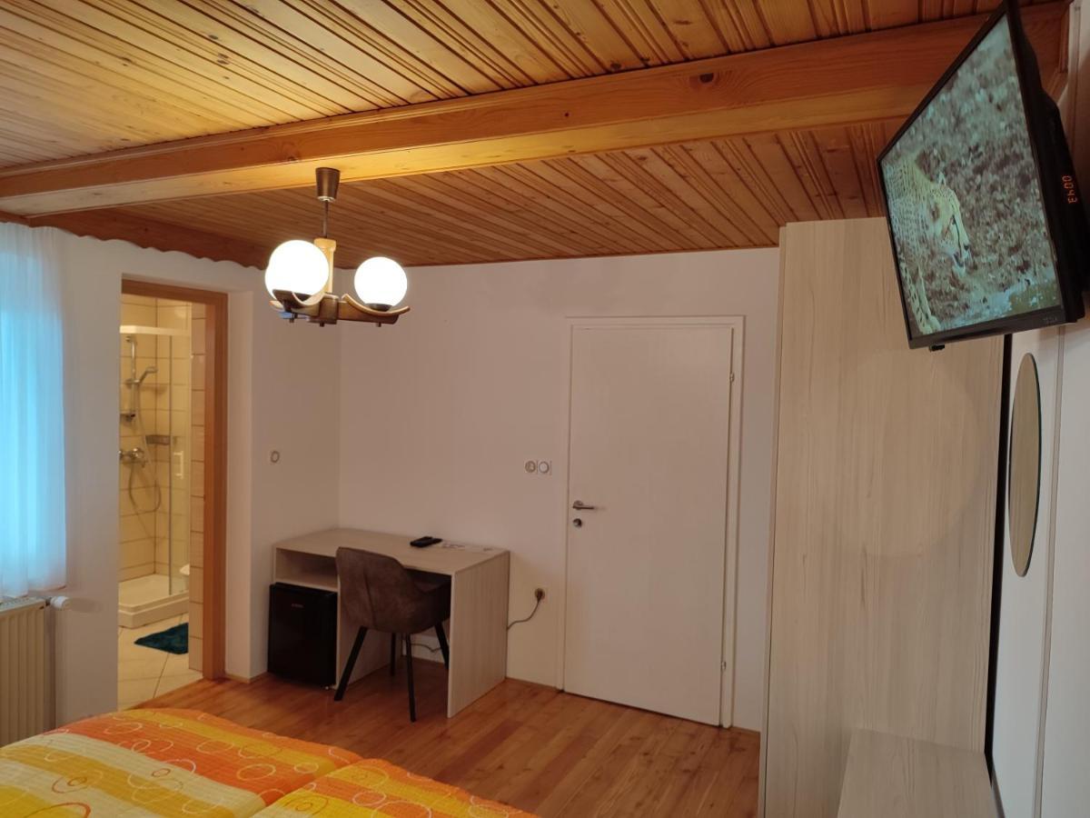 Gostilna Pension Blegos Poljane nad Škofjo Loko Dış mekan fotoğraf