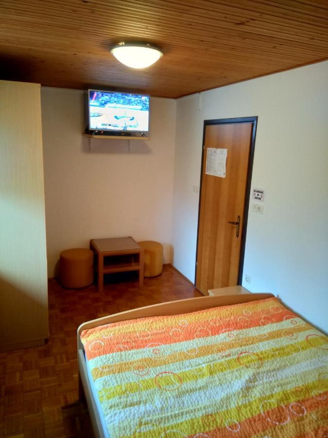 Gostilna Pension Blegos Poljane nad Škofjo Loko Dış mekan fotoğraf